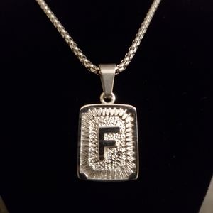 New Silver Plated Initial "F" Box Chain Ne…